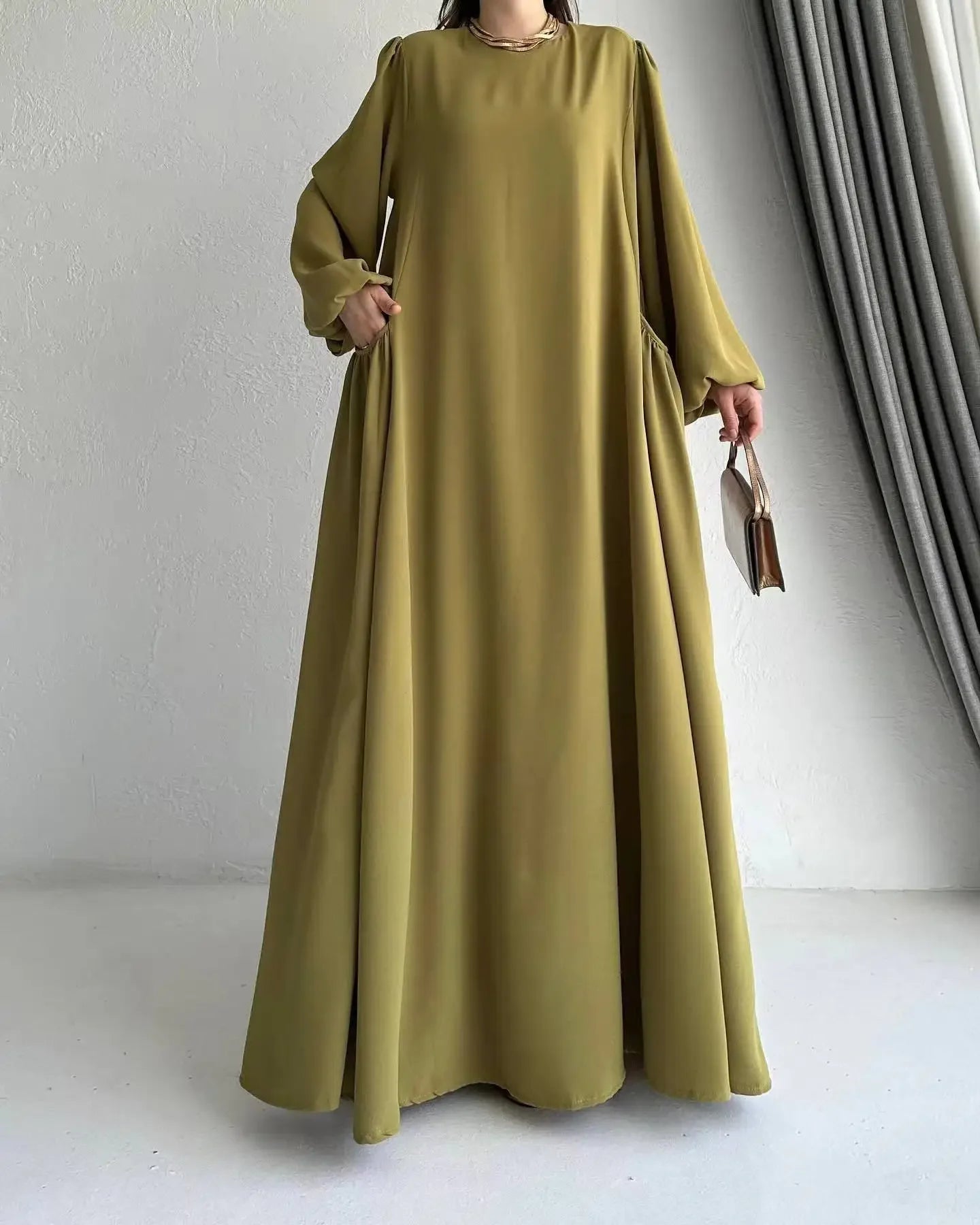Robe Abaya longue et ample pour femmes musulmanes, couleur unie, style moyen-oriental, manches longues, col rond, longueur cheville, fibre de polyester